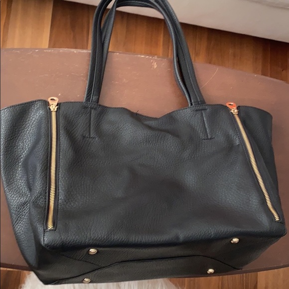 Purse - Picture 2 of 4